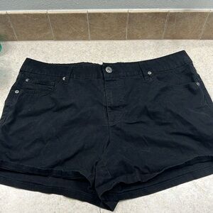 Black Faded Glory Jean shorts!
